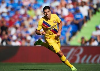 Suarez marked the first goal in Barcelona first win away since April