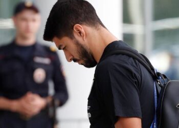 Luis Suarez OUT for 4 months