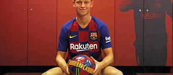 The photos you didn't see from De Jong's presentation