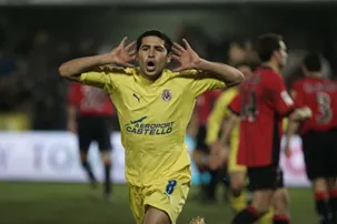 riquelme played for Both Barcelona and Villarreal