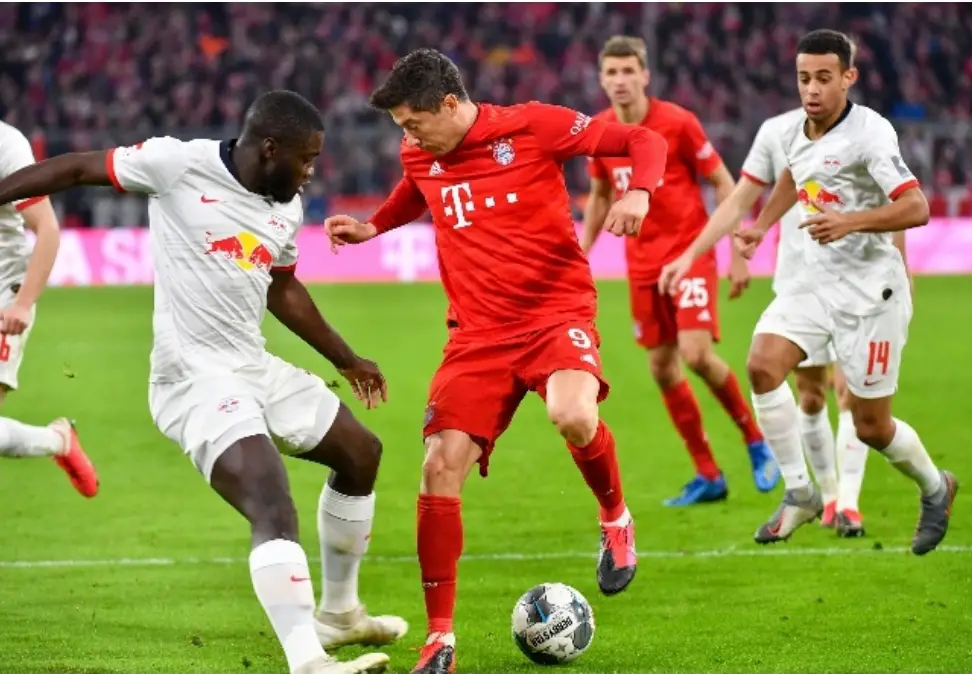 Dayot Upamecano vs Bayern