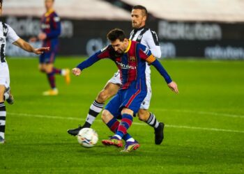 Reactions : Barcelona struggles but finally wins the match vs Levante