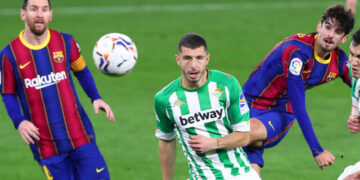 Trincao and Messi lead as Barcelona beat Betis