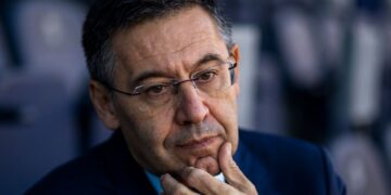 Barcelona in turmoil as ex-president Bartomeu is arrested.