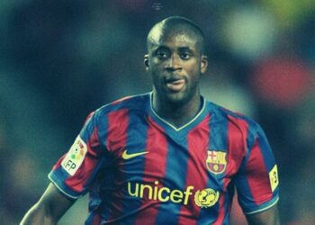 Why FC Barcelona Must Look For a Strong Defensive Midfielder?