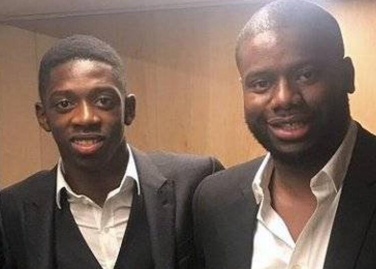 How FC Barcelona should Act When Player Agents Rule the World?