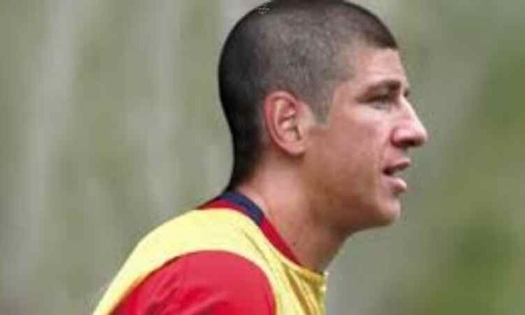 The Day Carles Puyol Went ‘Bald’ – Dia de los Inocentes