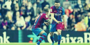 Alves and Alba remind all of us that class is permanent