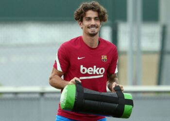 The club extends Collado until 2024 : Will leave on loan?