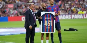 Dani Alves finally received the goodbye he deserved