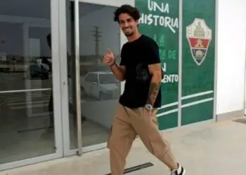 Alex Collado is already training with Elche
