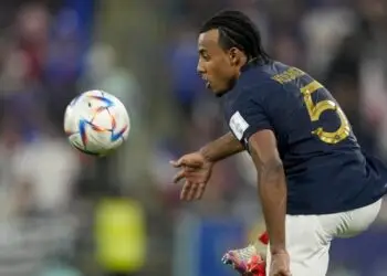 Koundé feels “good on the right side”