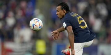 Koundé feels “good on the right side”