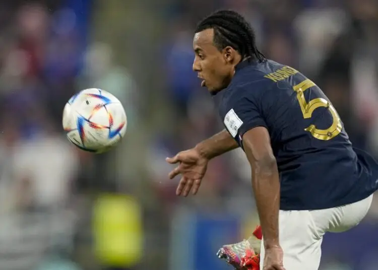 Koundé feels “good on the right side”