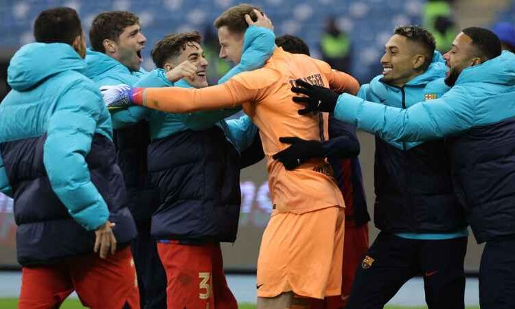 Match Review : Barcelona beats Betis on penalties