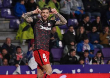 Inigo Martinez’s wife is looking for a house in Barcelona