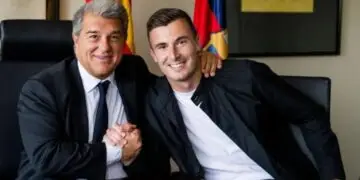 Official: Iñaki Peña renews with Barça until 2026