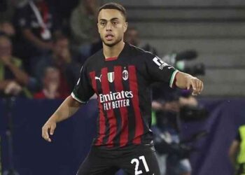 The future of Sergiño Dest is in the air
