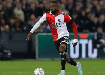 FC Barcelona Pursues Young Right-Back Options