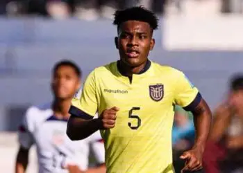 FC Barcelona Eyes Rising Star Oscar Zambrano – Report
