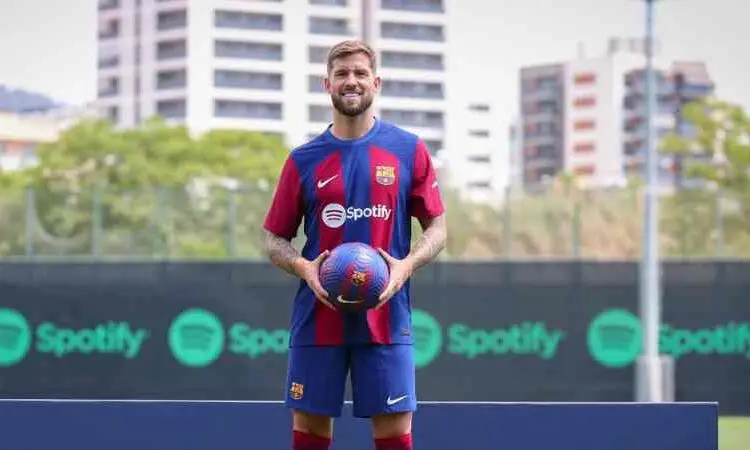 What will Inigo Martinez bring to Xavi’s Barça?
