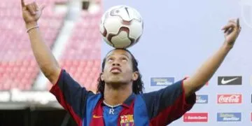 On This Day 20 Years Ago : Ronaldinho Signed for Barça