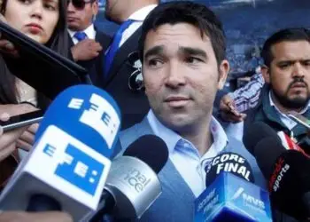 Officially, Deco is the new FC Barcelona “Sporting Director”