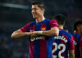 Match Review : FC Barcelona vs Alaves (2-1)