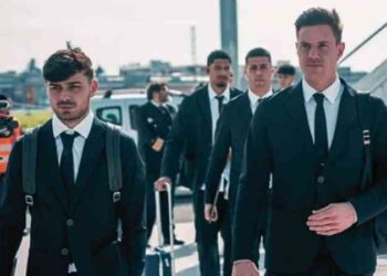 Barcelona Travels to Paris Under the Shadow of Threats