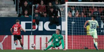 Match Review : Osasuna vs Barcelona (4-2)