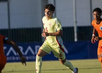 Xavi Espart and Juan Hernández Defeat Shane Kluivert in Thrilling Match