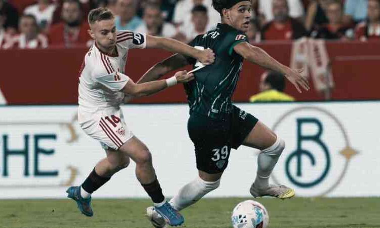 Héctor Fort’s Bittersweet Debut with Elche in La Liga
