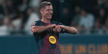 Lewandowski Scores a Brace in His 150th Game and Demands Starting XI Spot