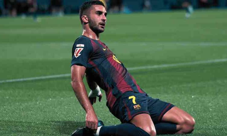 Ferran Torres vs Lewandowski: Who Should Lead Barcelona’s Attack This Season?