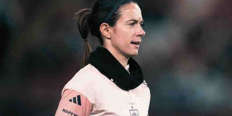 Aitana Bonmatí Suffers Serious Injury: Left Fibula Fracture with Spain