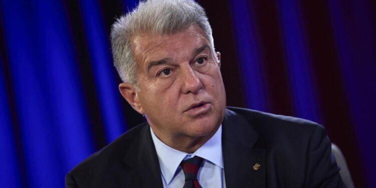 €15M to sign this full-back for Barça: Laporta makes the call