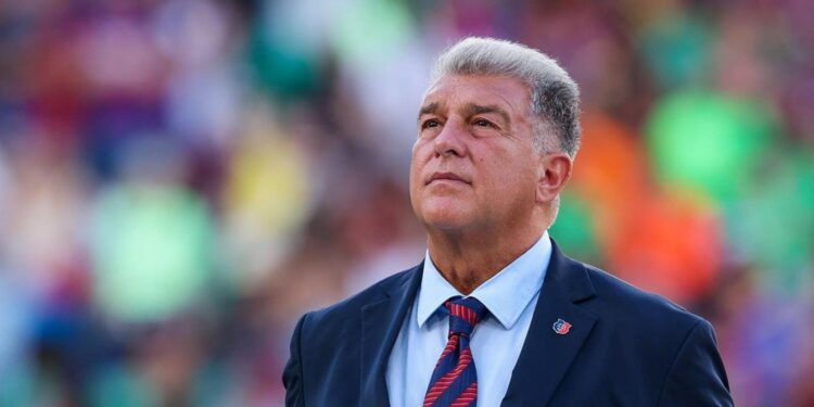 Joan Laporta responds on whether he will change the statutes to remain Barça president