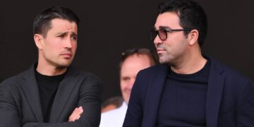 Deco does not lose sight of the Premier League revelation center-back