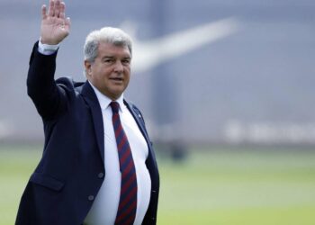 Joan Laporta responds on whether he will change the statutes to remain Barça president