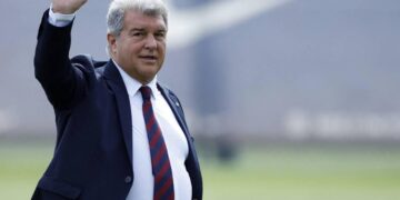 Joan Laporta responds on whether he will change the statutes to remain Barça president