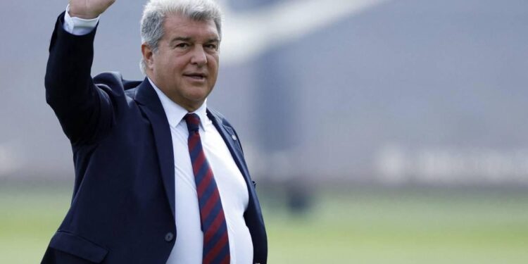 Joan Laporta responds on whether he will change the statutes to remain Barça president