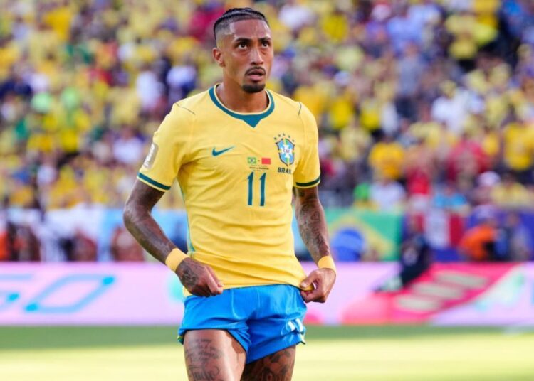 Raphinha receives the signal everyone was waiting for