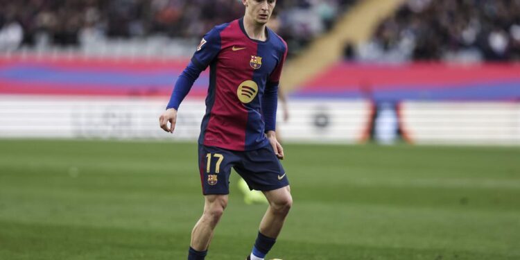 Barça remain firm on Casadó despite Frenkie’s injury